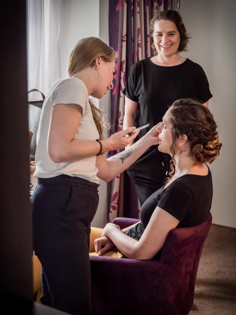 ¦ braut-makeup zug ¦ brautstylist ¦ brautstyling ¦ coiffeur weiterbildung ¦ schminkkurs ¦ hairstylist ¦ makeup artist ¦ visagist ¦ schweiz ¦ kathrin pützer ¦ mobile stylistin